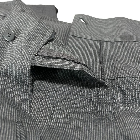 Lane Bryant Cross Hatch Suit Capris Pants White/Gray Pin Stripe Size 18 - Picture 5 of 11